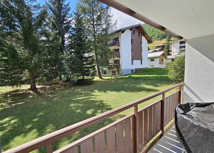 Vallesia Ground Floor * サース フェー